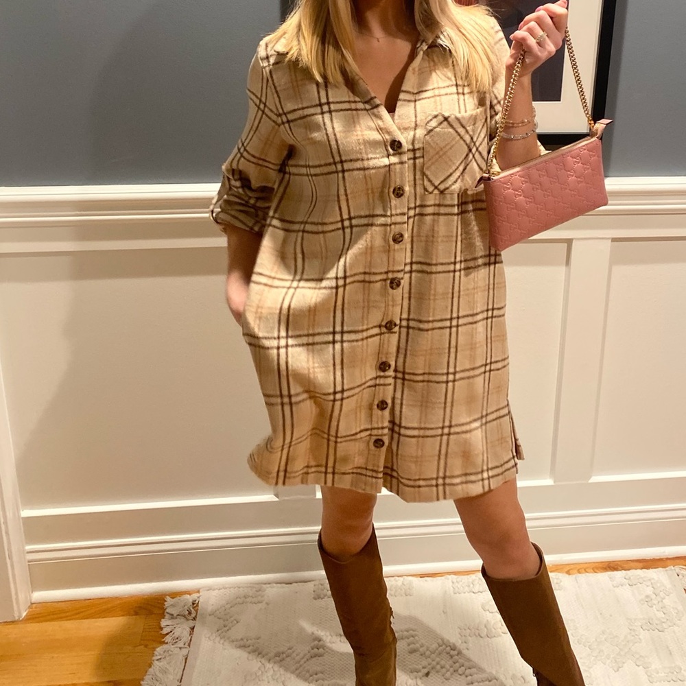 Women’s Flannel Button Up Dress w/ Pockets